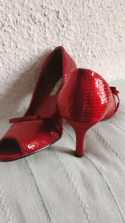 Tacones rojos con lentejuelas Signus - miniatura 2