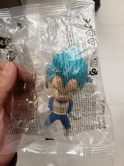 Figura de Vegeta Dragon Ball Super Burger King - miniatura 2