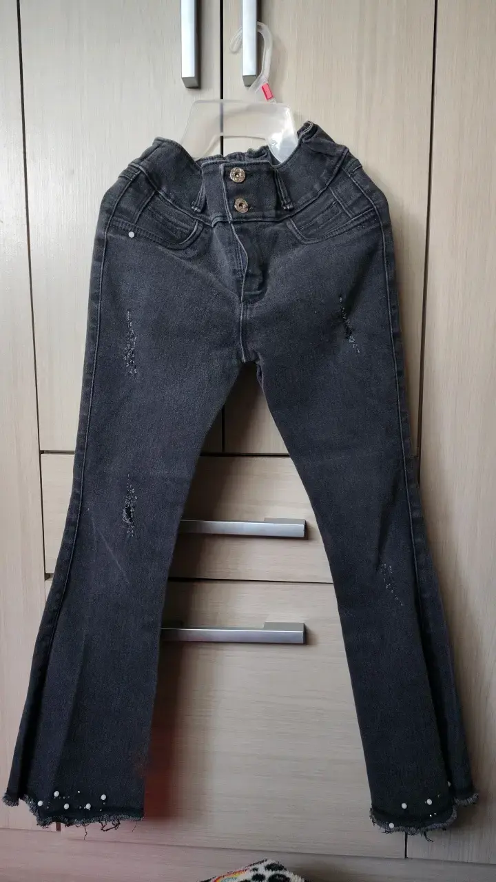 Jeans negros con perlas para niña talla 10 - 2