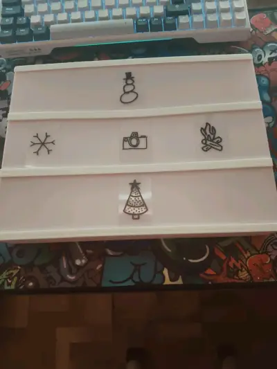 Caja de luz LED con letras intercambiables - miniatura 1