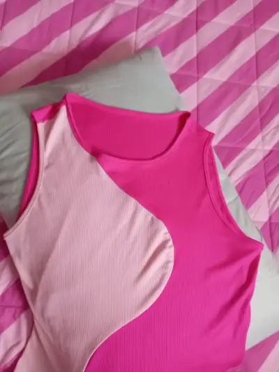 Body sin mangas bicolor rosa y fucsia - miniatura 3