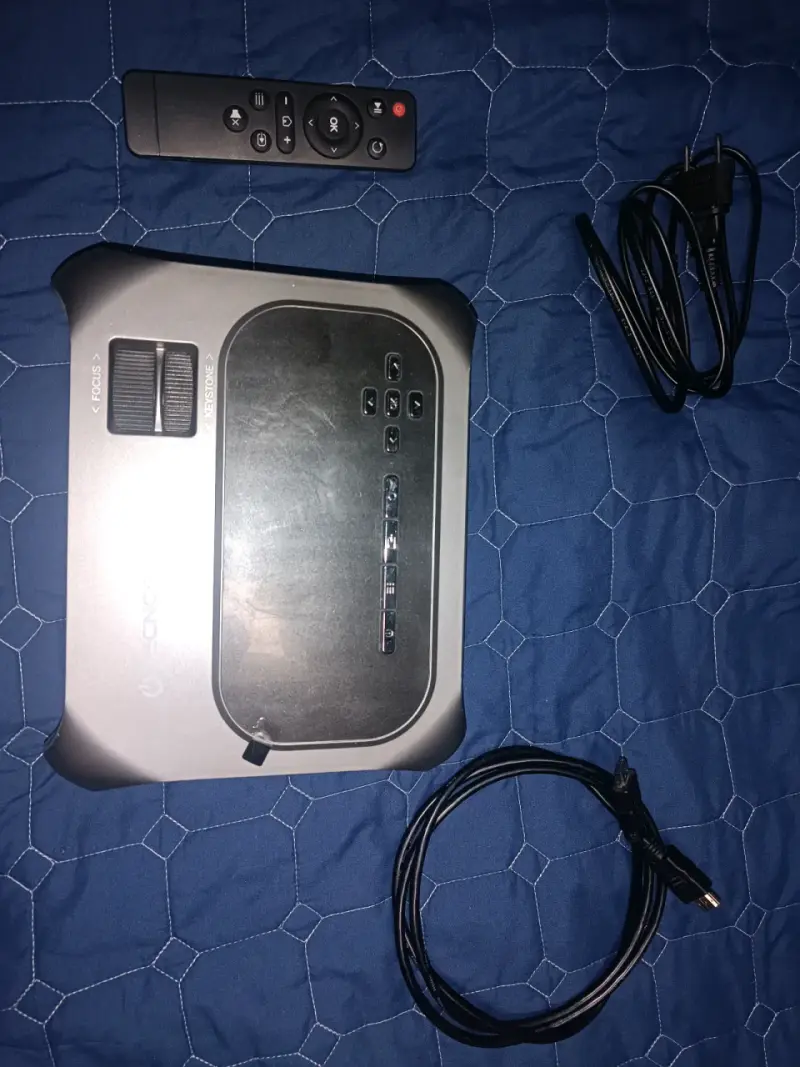 Proyector TecnoPro HD - 4
