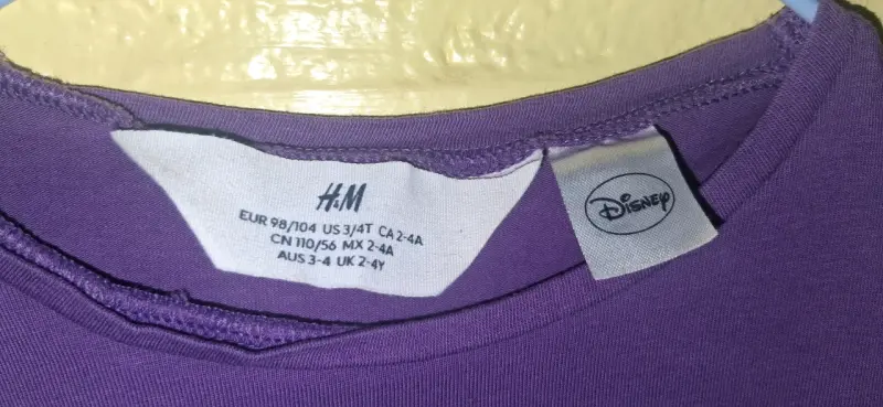 Polera infantil H&M Disney Minnie y Daisy morada - 2