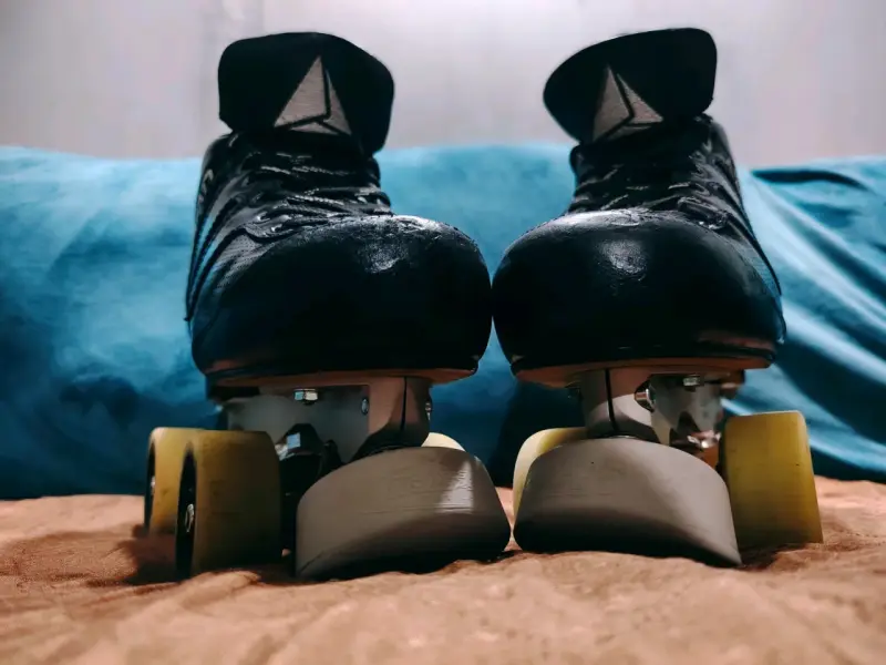 Patines de cuatro ruedas Azemad negros - 3