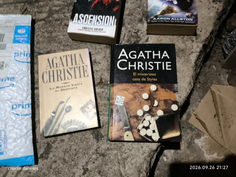 Libros de Agatha Christie: La Muerte Visita al Dentista y El Misterioso Caso de Styles