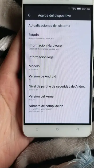 Celular BLU Vivo 5 Dorado Completo Caja Original - miniatura 2