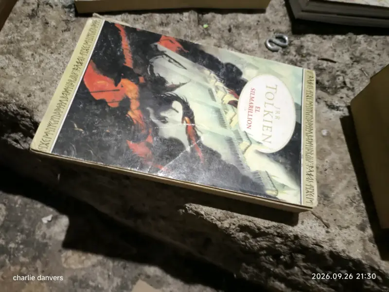 Libro El Silmarillion de J.R.R. Tolkien