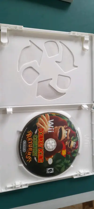 Juego Donkey Kong Country Returns para Wii - miniatura 2