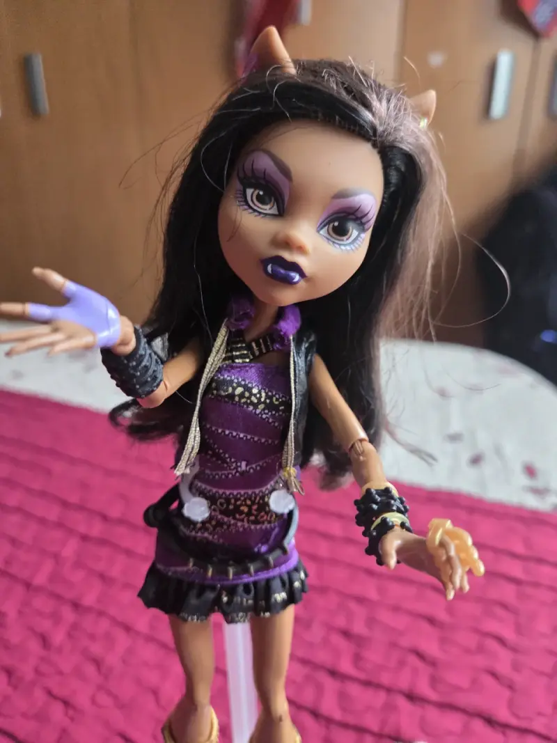 Muñeca Monster High Clawdeen Wolf con Ropa Adicional - 5