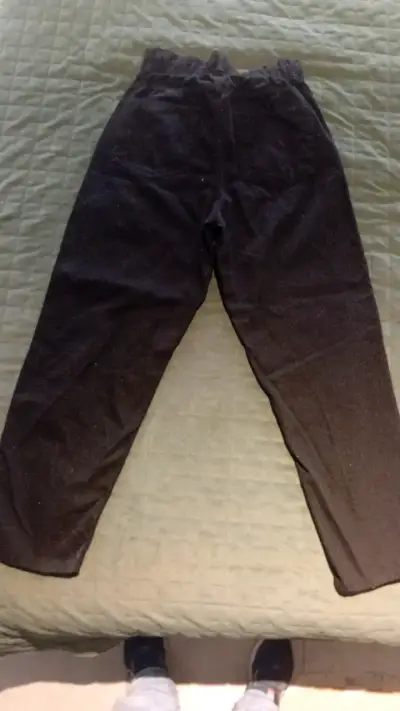 Pantalones negros de pana para mujer - miniatura 2