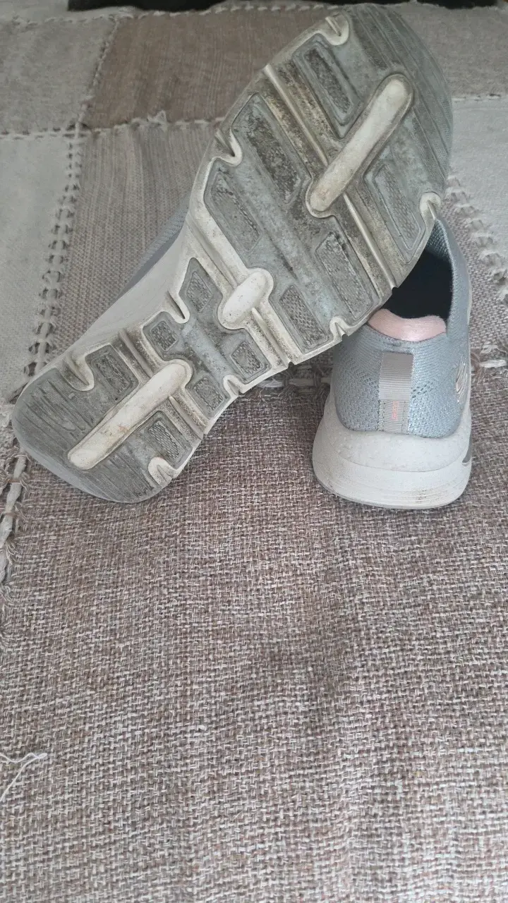Zapatillas Skechers Arch Fit Gris Claro - 4