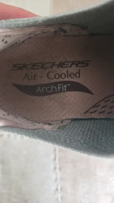 Zapatillas Skechers Arch Fit Gris Claro - miniatura 5