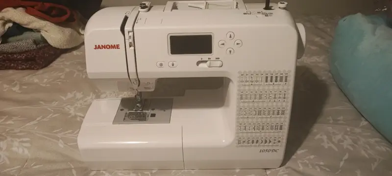 Máquina de Coser Janome 1050DC con Múltiples Puntadas - 2