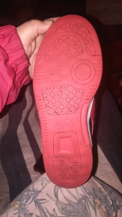 Zapatillas deportivas Puma negras y rojas - miniatura 5