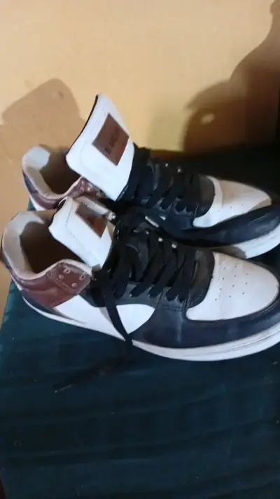 Zapatillas urbanas Bearcliff blancas y negras - miniatura 2