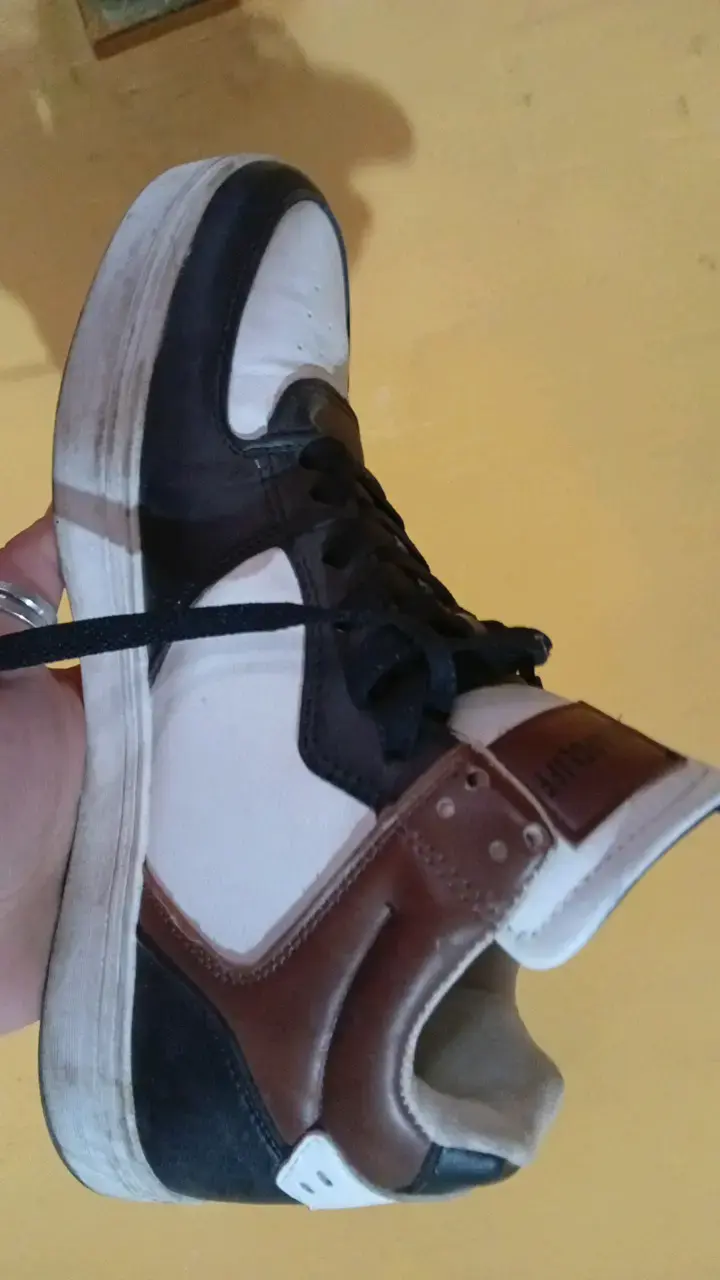 Zapatillas urbanas Bearcliff blancas y negras - 3