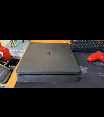 Consola PlayStation 4 con Control Rojo - miniatura 2