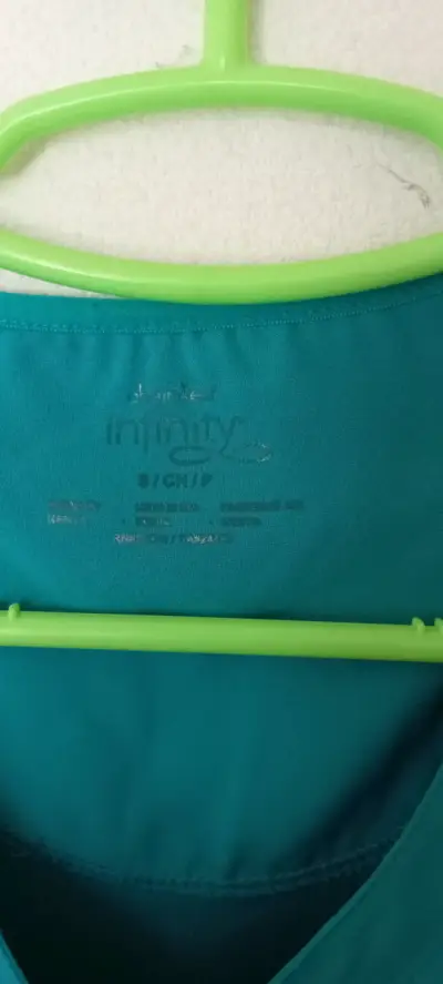 Bolso con diseño de calaveras y flores - miniatura 5