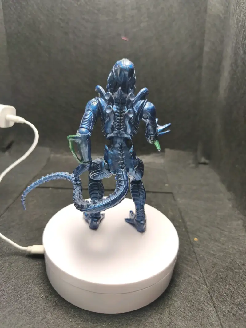 Alien Warrior (Edición tributo azul / estilo Kenne - 4