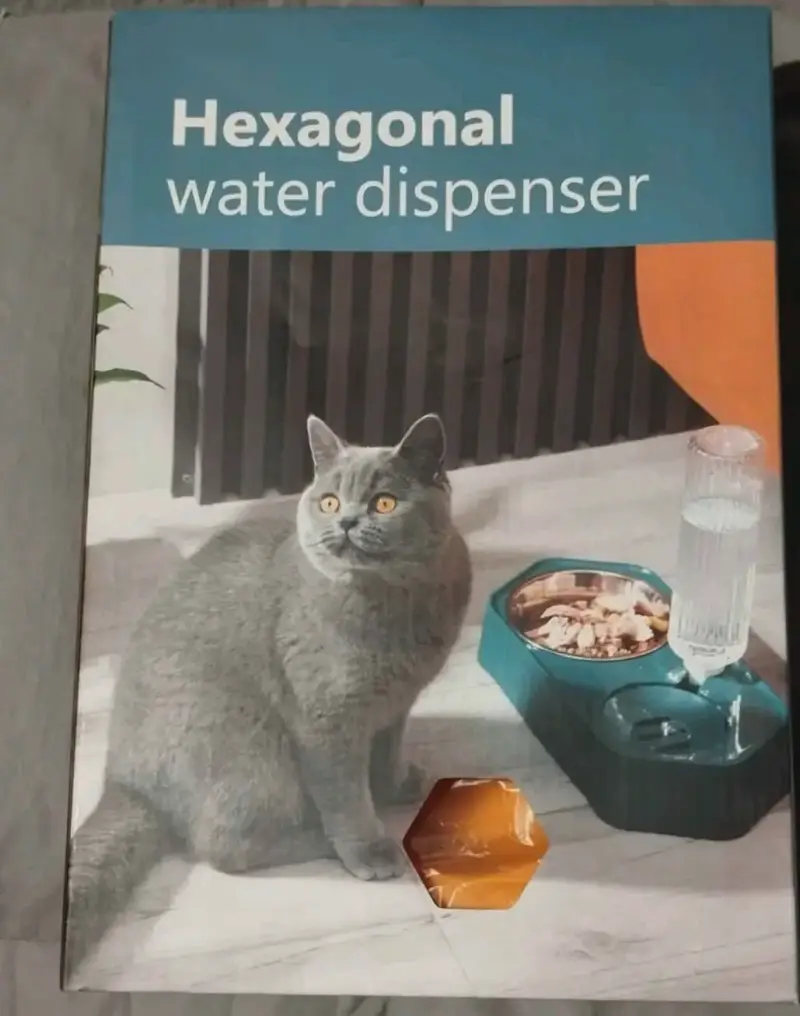 Set de dispensador de Agua Hexagonal para Mascotas - 1