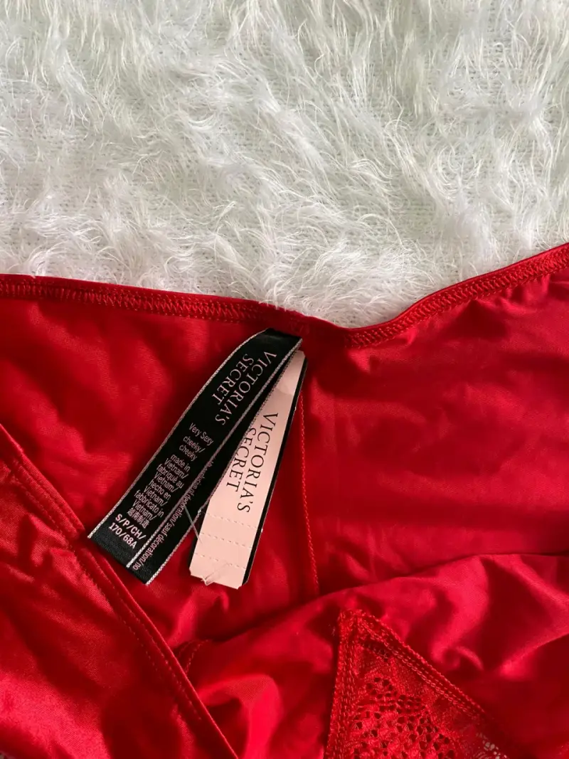 Ropa interior rojo de encaje Victoria's Secret - 3