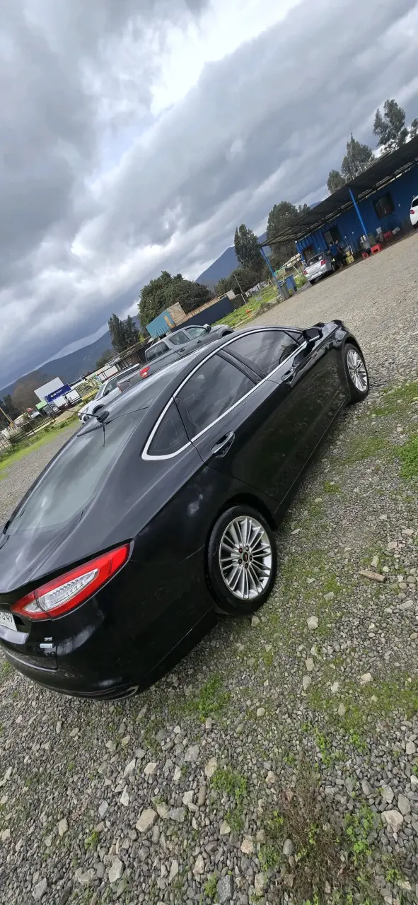 Ford Fusion 2015 en excelente estado - 4