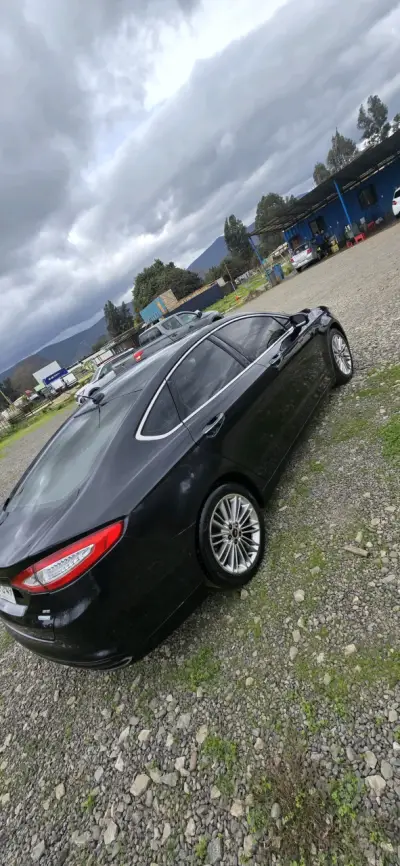 Ford Fusion 2015 en excelente estado - miniatura 4