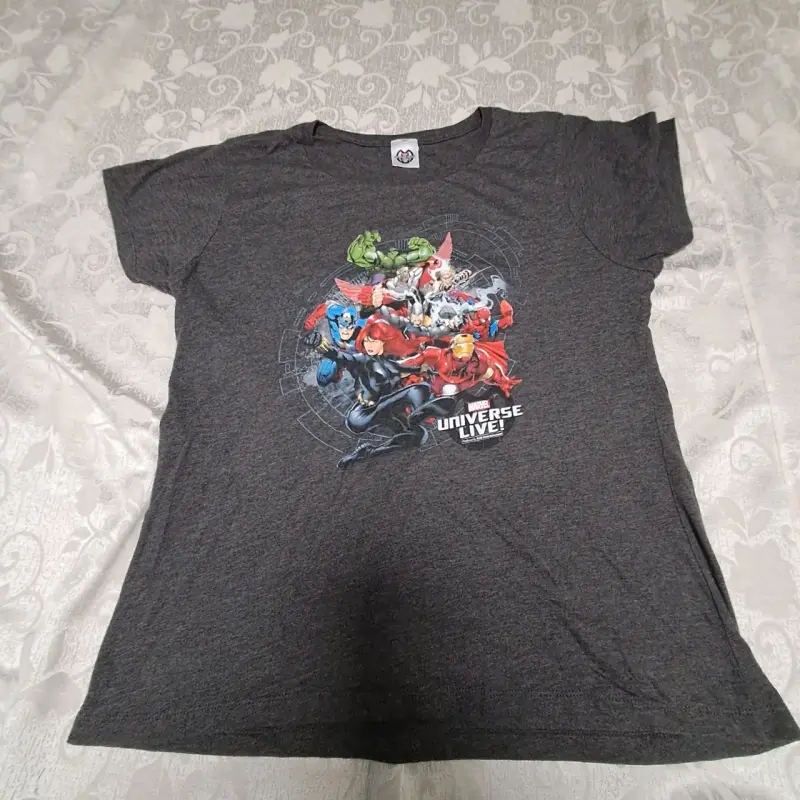 Polera Marvel Universe Live gris unisex - 1