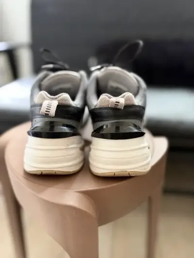 Zapatillas NIKE M2K TEKNO gris y negro - miniatura 4
