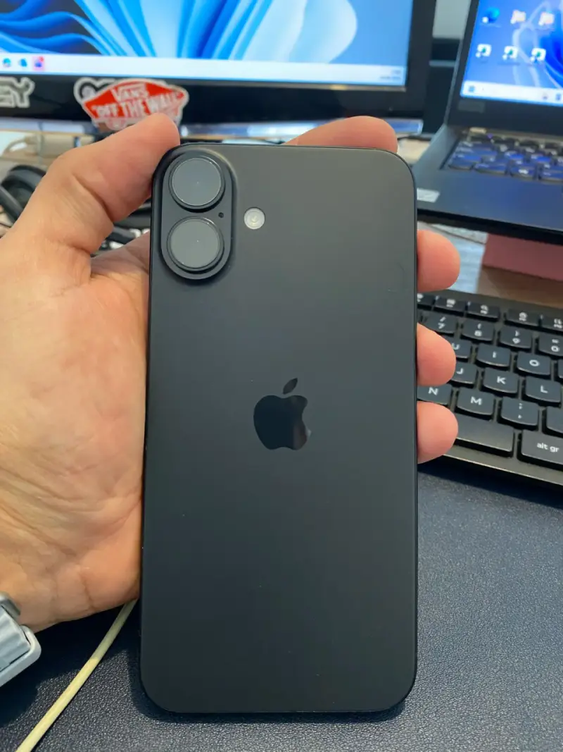Iphone 16 plus 128gb - 4