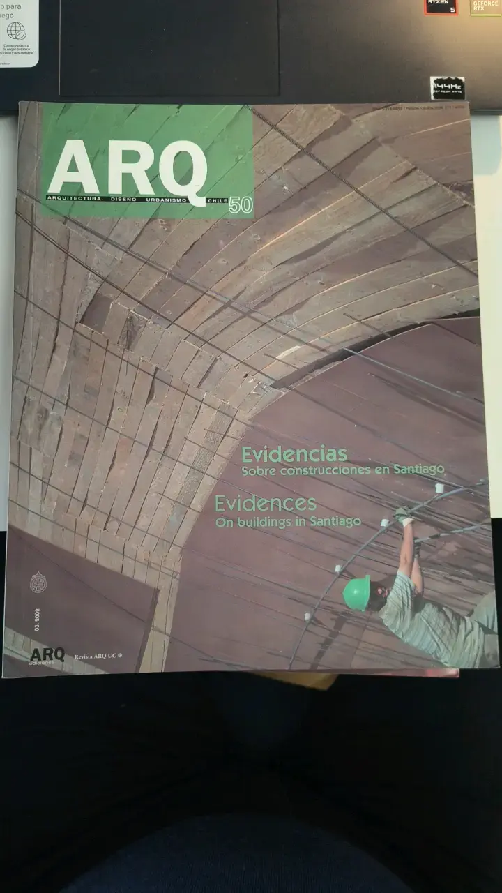Revista ARQ 50 sobre construcciones en Santiago - 1