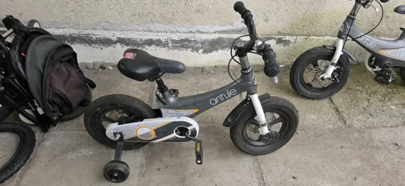 Bicicleta infantil con ruedas de entrenamiento ATL - 2