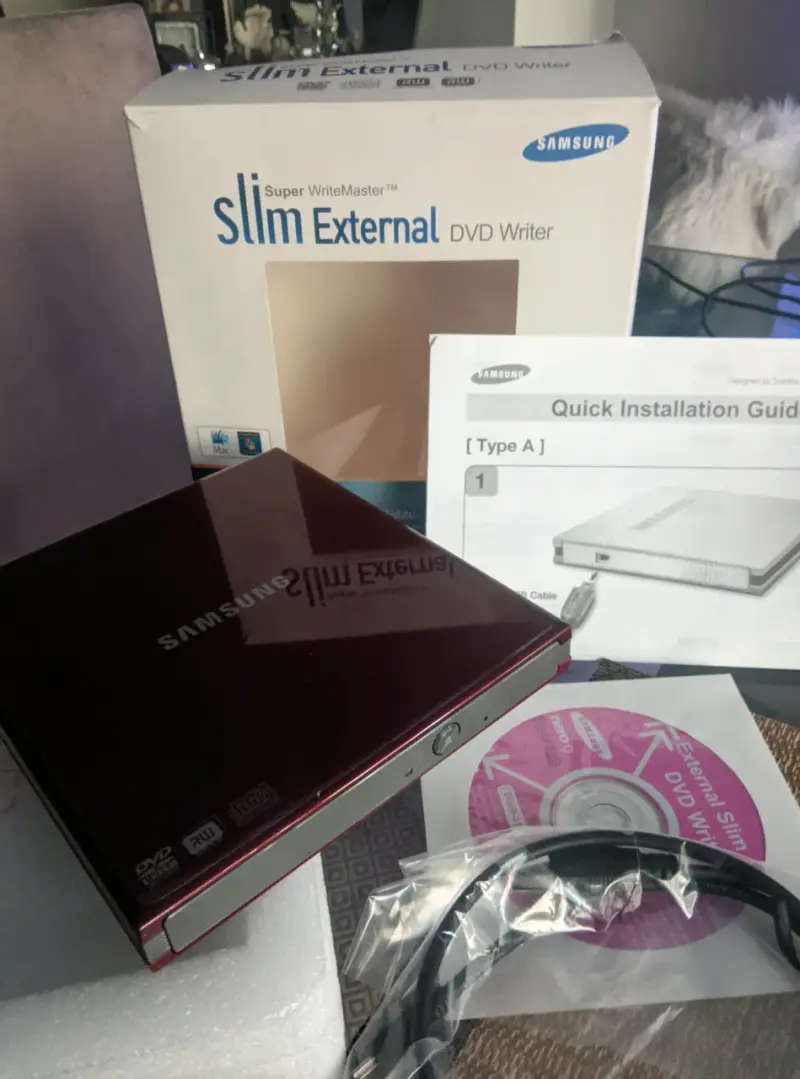 Grabador de DVD Externo Samsung Slim Burdeo SES084 - 3