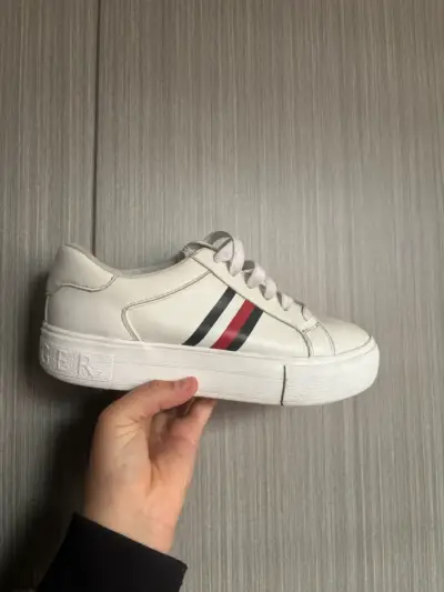Zapatillas Tommy usadas - miniatura 4
