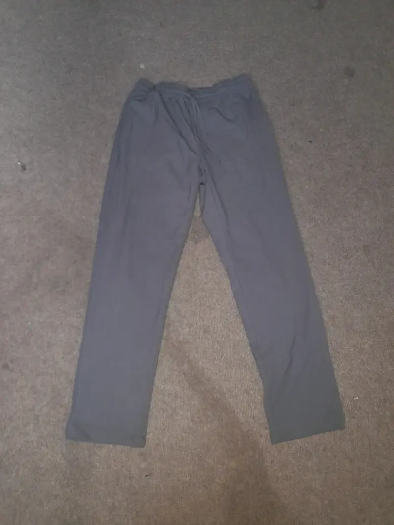 Pantalones deportivos grises para hombre - 1