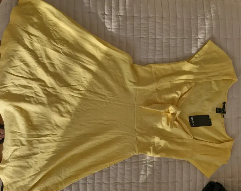 Vestido amarillo corto Forever 21 con lazo - 2