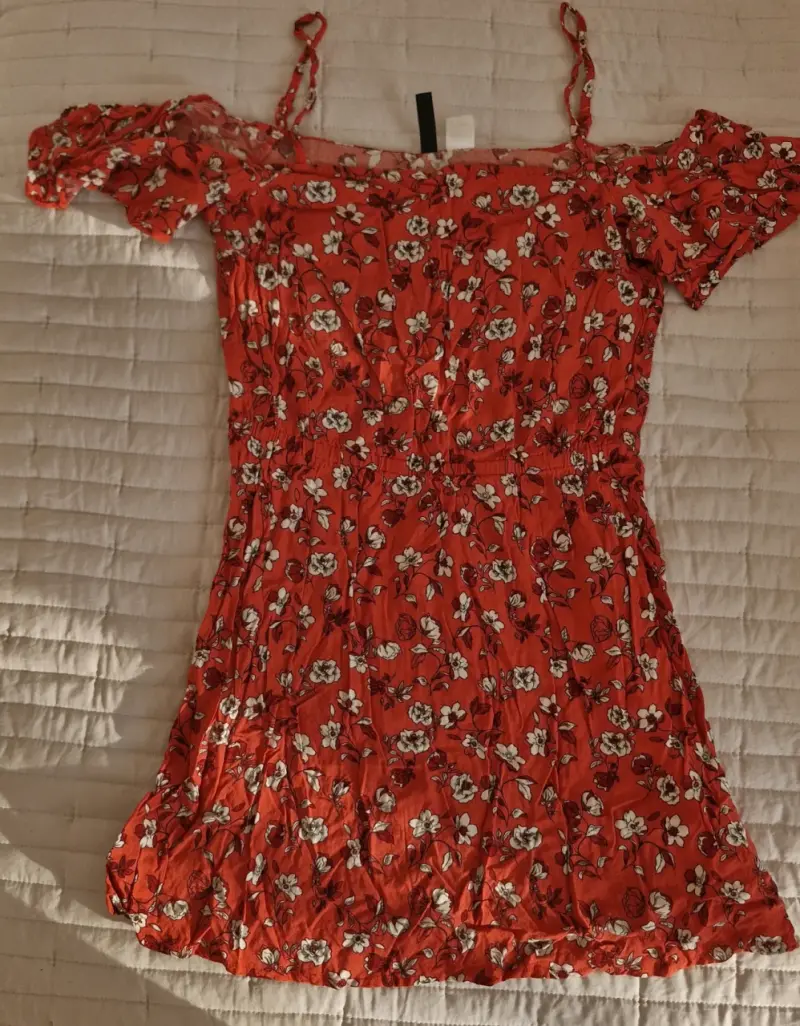 Vestido corto rojo floral para mujer