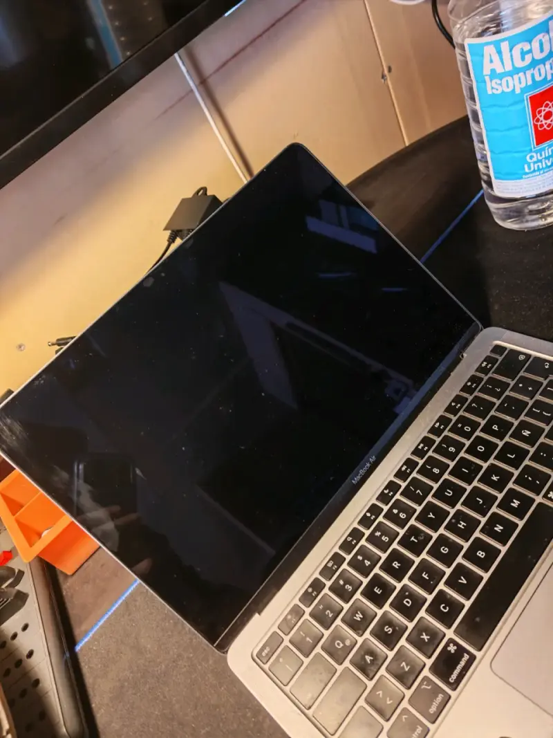 MacBook Air usado en buen estado - 2