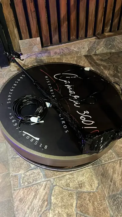 Plataforma Fotográfica 360 Grados para Eventos - miniatura 1