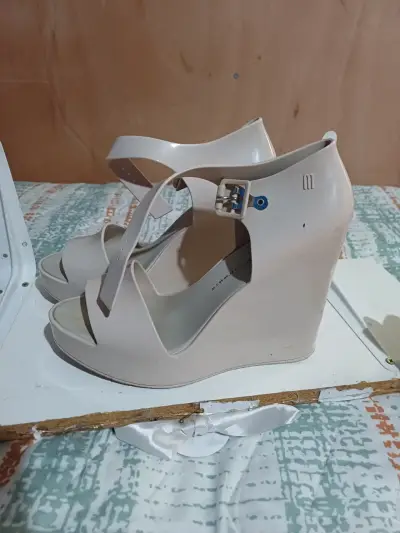 Sandalias de plataforma beige Melissa - miniatura 2