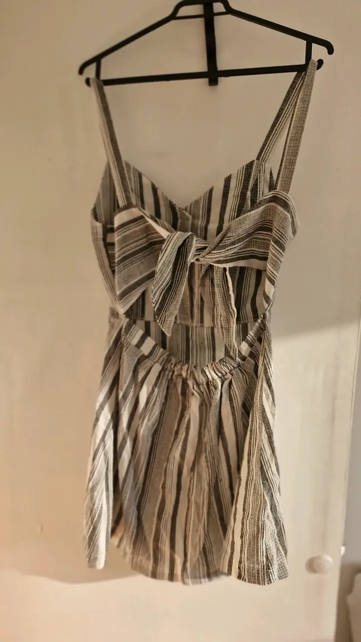 Vestido corto de tirantes con rayas - 2