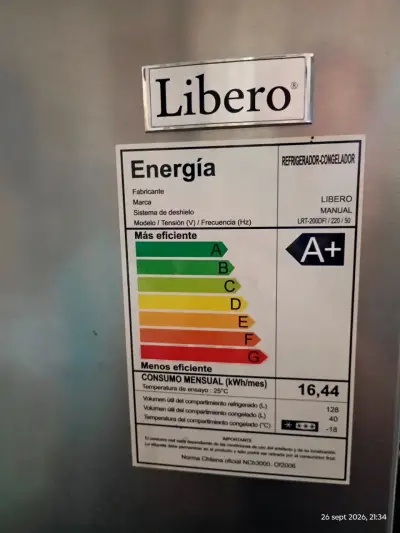 Refrigerador Congelador Libero Manual A+ - miniatura 1