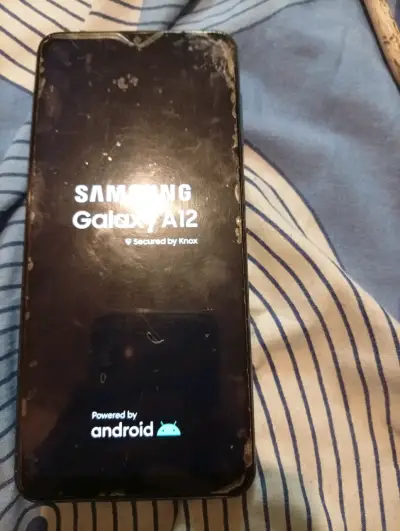 Samsung Galaxy A12 en buen estado - miniatura 2