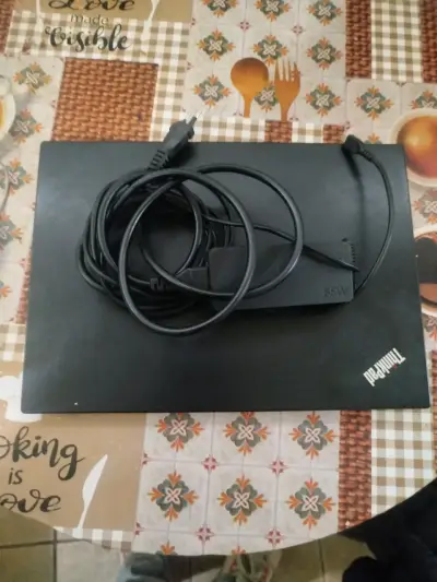 Laptop Lenovo ThinkPad Core i5 16GB RAM - miniatura 9