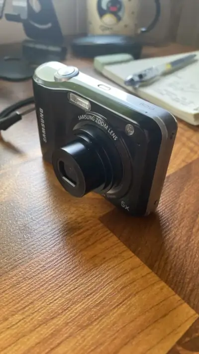 Cámara digital Samsung ES28 con zoom óptico 5x - miniatura 6
