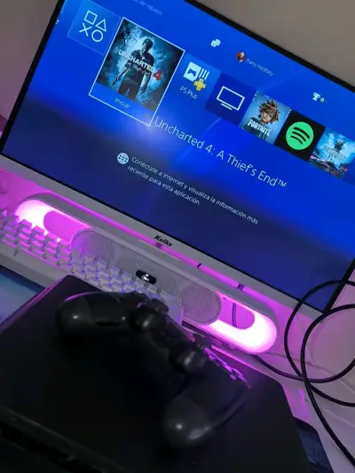 Consola ps4 con control y todos sus cables - miniatura 1