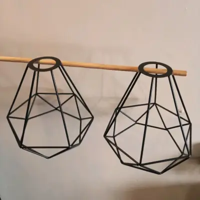 Lámparas colgantes de metal negro estilo industrial - miniatura 2
