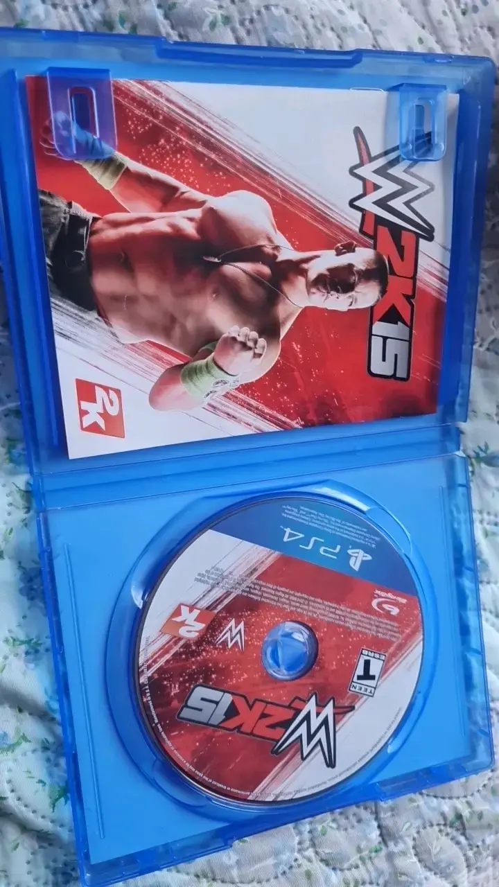 Juego WWE 2K15 para PS4 en buen estado - 2