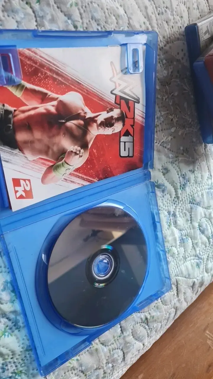 Juego WWE 2K15 para PS4 en buen estado - 3