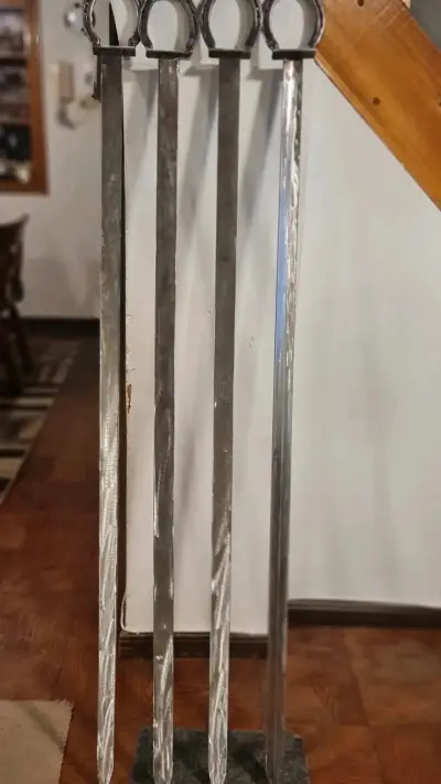 Espadas para asados - miniatura 2